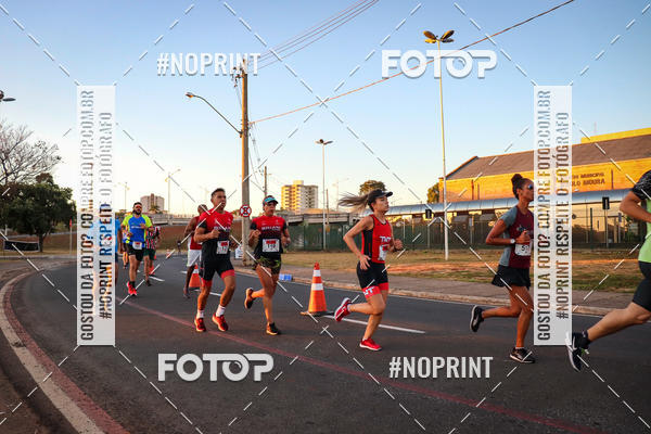 Buy your photos of the eventCorrida 8K Austa on Fotop