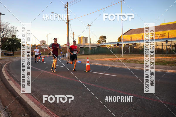 Buy your photos of the eventCorrida 8K Austa on Fotop