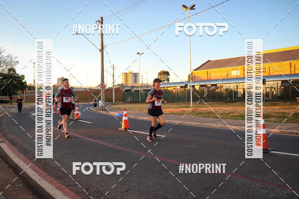 Buy your photos of the eventCorrida 8K Austa on Fotop