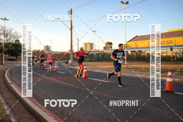 Buy your photos of the eventCorrida 8K Austa on Fotop