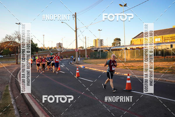 Buy your photos of the eventCorrida 8K Austa on Fotop