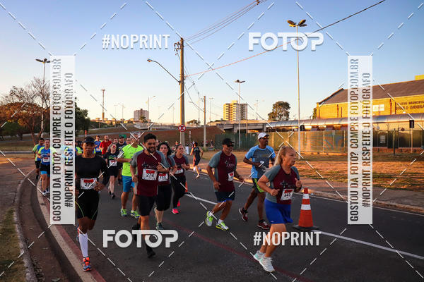 Buy your photos of the eventCorrida 8K Austa on Fotop