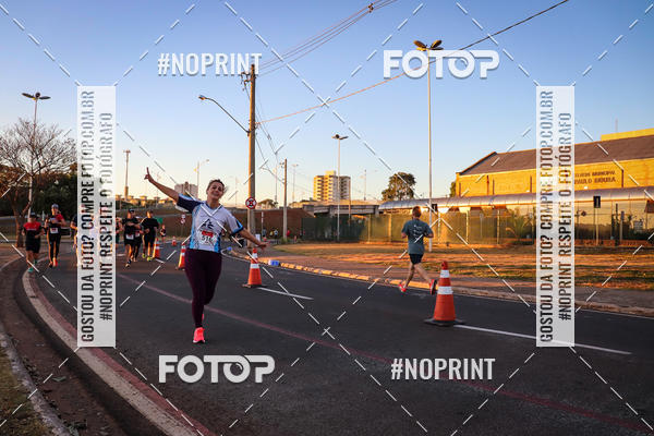 Buy your photos of the eventCorrida 8K Austa on Fotop