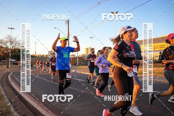 Buy your photos of the eventCorrida 8K Austa on Fotop