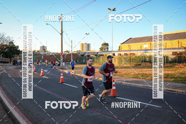 Buy your photos of the eventCorrida 8K Austa on Fotop