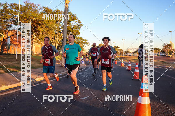 Buy your photos of the eventCorrida 8K Austa on Fotop