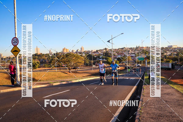 Buy your photos of the eventCorrida 8K Austa on Fotop