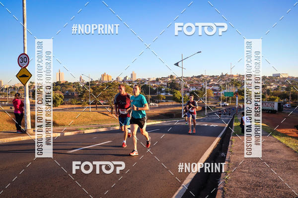Buy your photos of the eventCorrida 8K Austa on Fotop