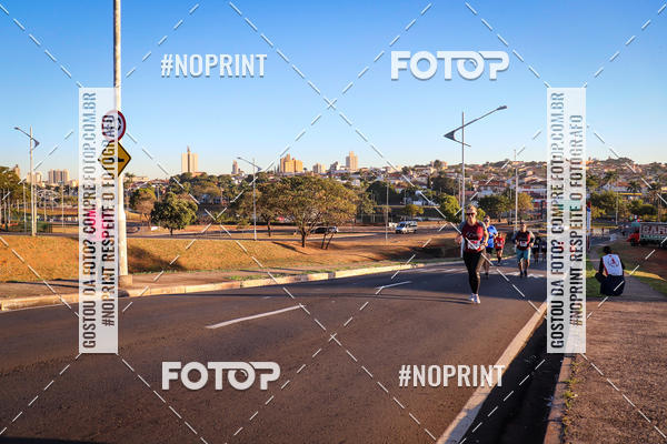 Buy your photos of the eventCorrida 8K Austa on Fotop