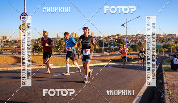 Buy your photos of the eventCorrida 8K Austa on Fotop