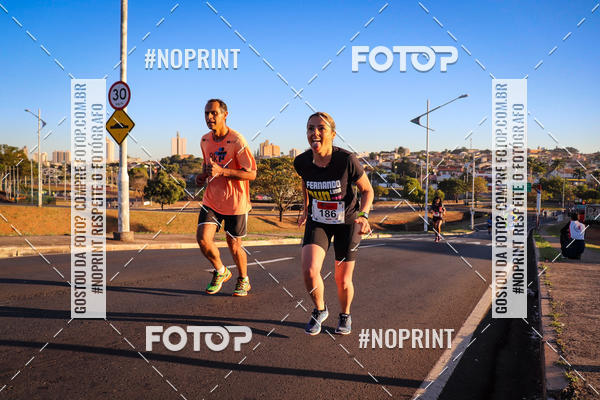 Buy your photos of the eventCorrida 8K Austa on Fotop
