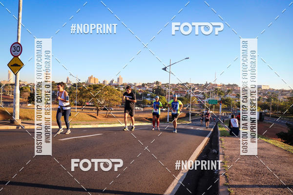 Buy your photos of the eventCorrida 8K Austa on Fotop