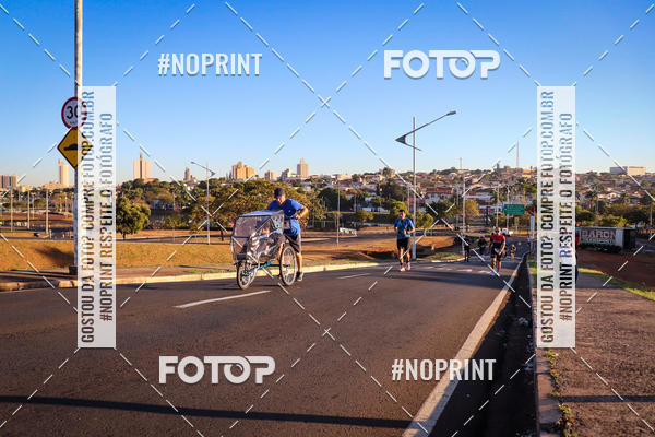 Buy your photos of the eventCorrida 8K Austa on Fotop