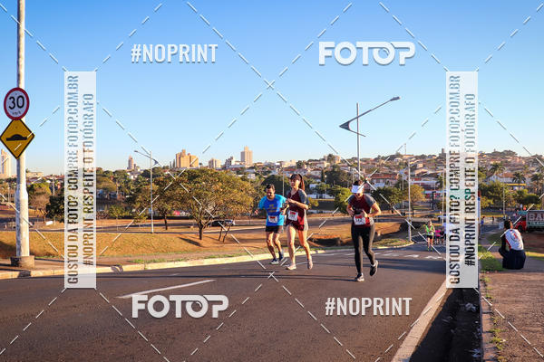 Buy your photos of the eventCorrida 8K Austa on Fotop