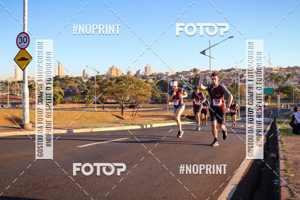 Buy your photos of the eventCorrida 8K Austa on Fotop
