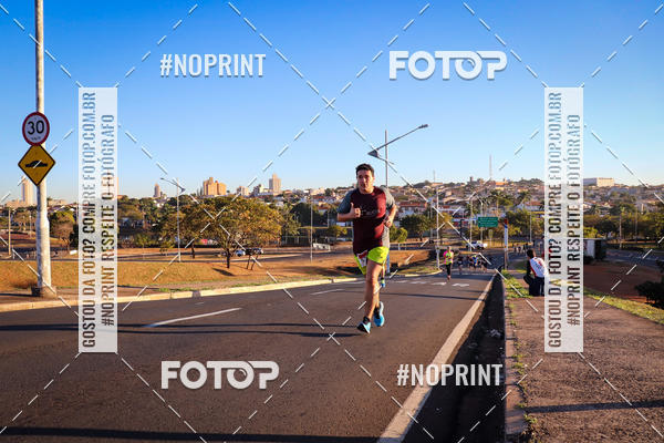 Buy your photos of the eventCorrida 8K Austa on Fotop