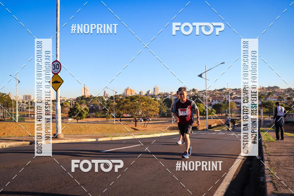 Buy your photos of the eventCorrida 8K Austa on Fotop