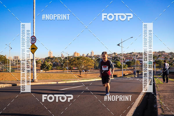 Buy your photos of the eventCorrida 8K Austa on Fotop