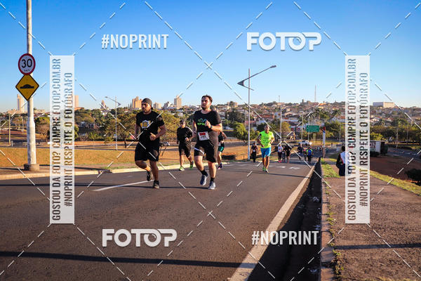 Buy your photos of the eventCorrida 8K Austa on Fotop