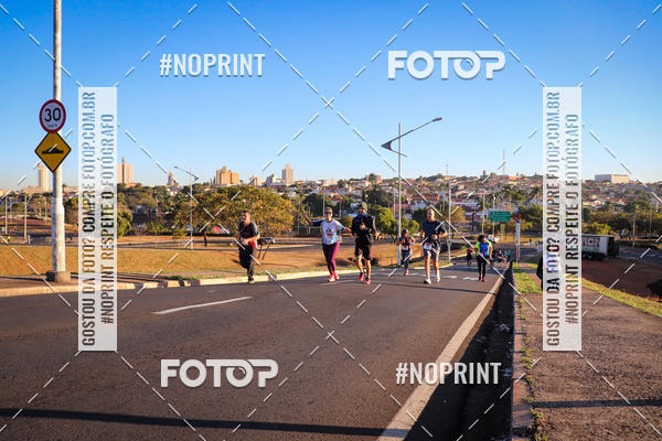 Buy your photos of the eventCorrida 8K Austa on Fotop