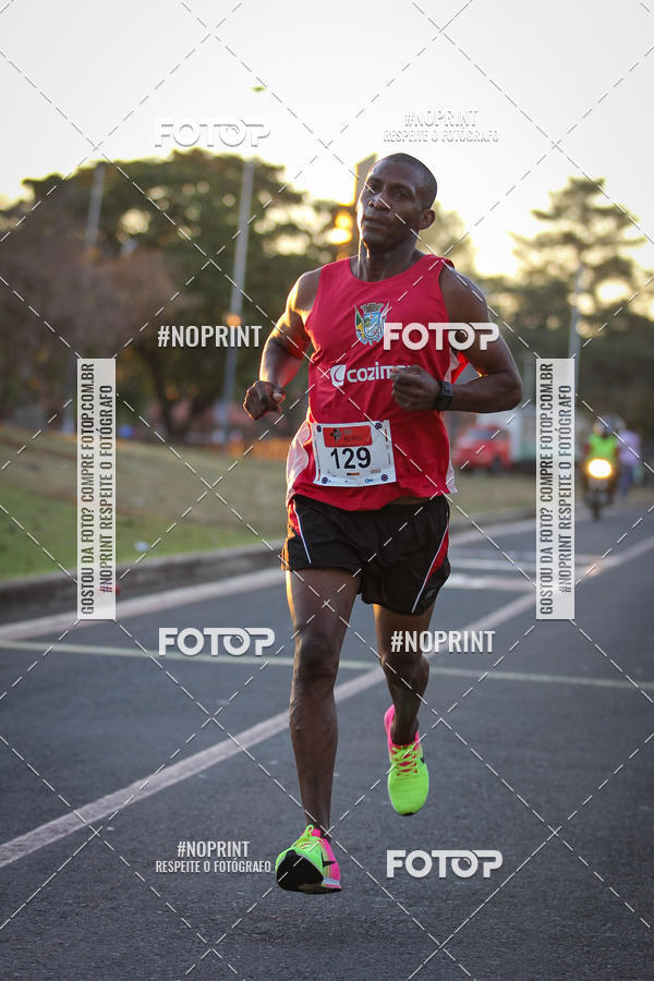 Buy your photos of the eventCorrida 8K Austa on Fotop