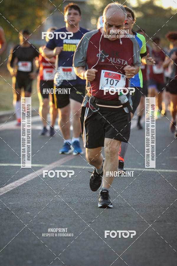 Buy your photos of the eventCorrida 8K Austa on Fotop