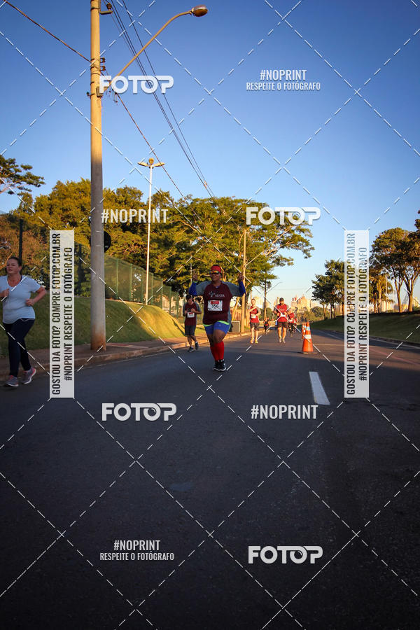 Buy your photos of the eventCorrida 8K Austa on Fotop