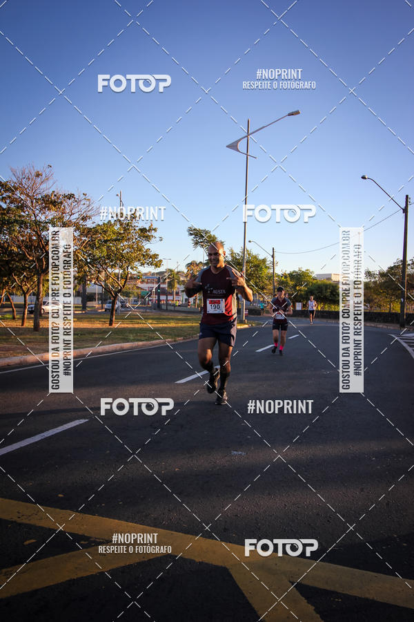 Buy your photos of the eventCorrida 8K Austa on Fotop