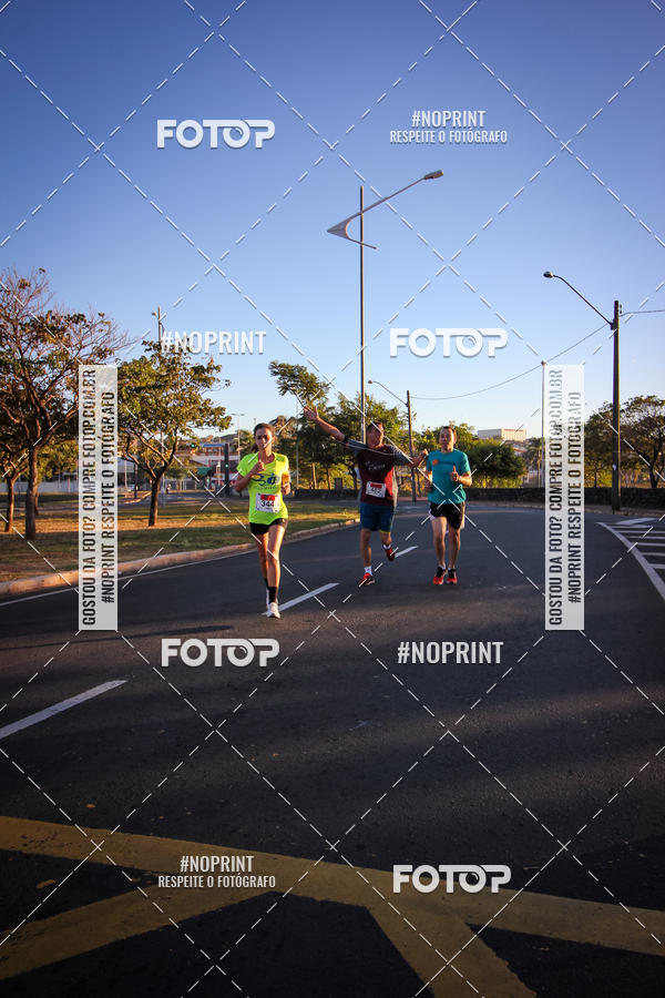 Buy your photos of the eventCorrida 8K Austa on Fotop