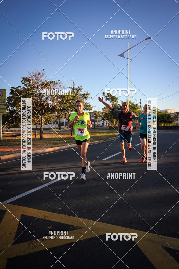 Buy your photos of the eventCorrida 8K Austa on Fotop