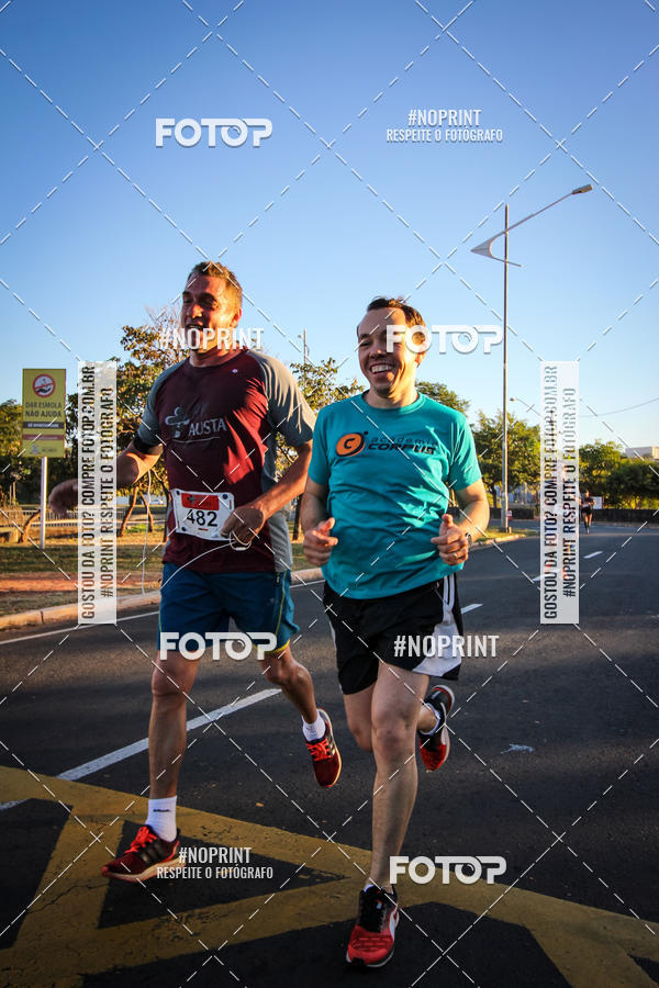 Buy your photos of the eventCorrida 8K Austa on Fotop