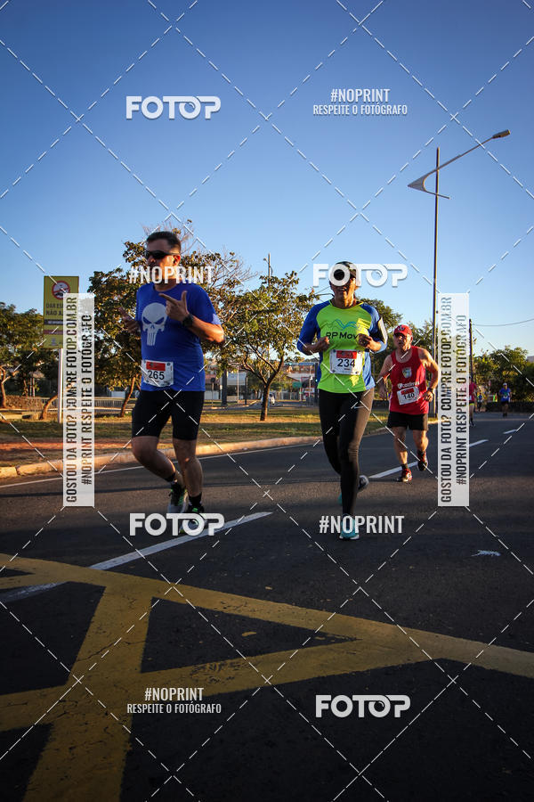 Buy your photos of the eventCorrida 8K Austa on Fotop