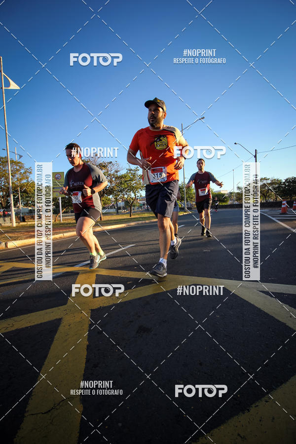 Buy your photos of the eventCorrida 8K Austa on Fotop
