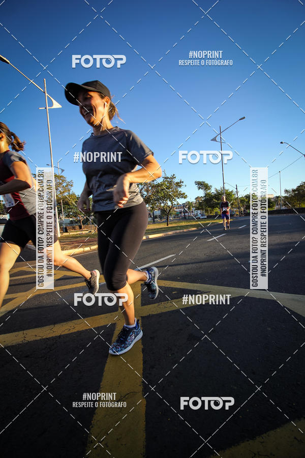 Buy your photos of the eventCorrida 8K Austa on Fotop
