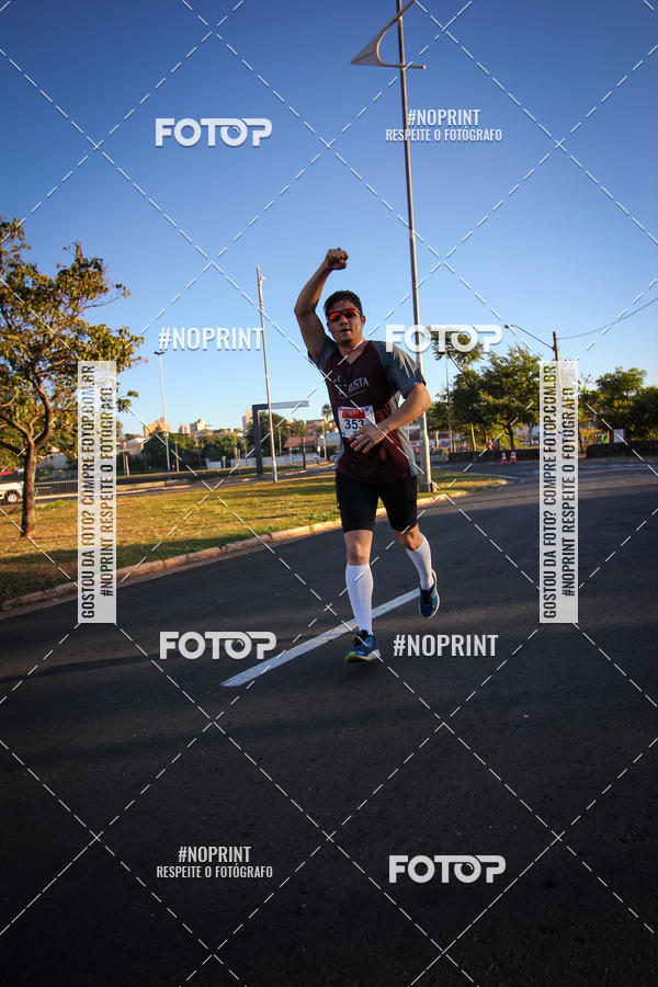 Buy your photos of the eventCorrida 8K Austa on Fotop