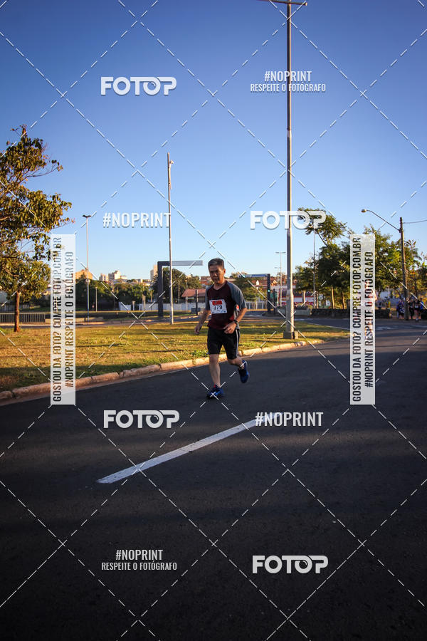 Buy your photos of the eventCorrida 8K Austa on Fotop