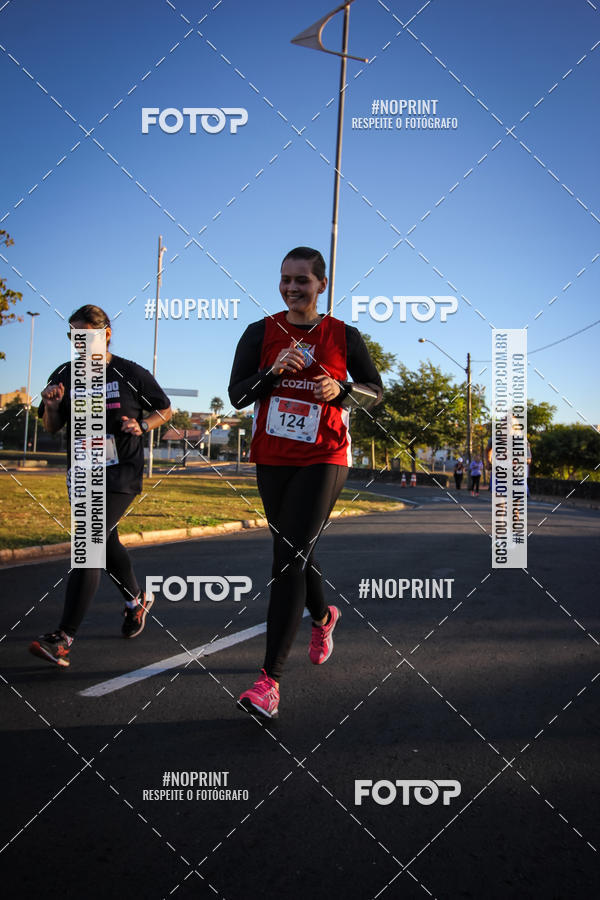 Buy your photos of the eventCorrida 8K Austa on Fotop