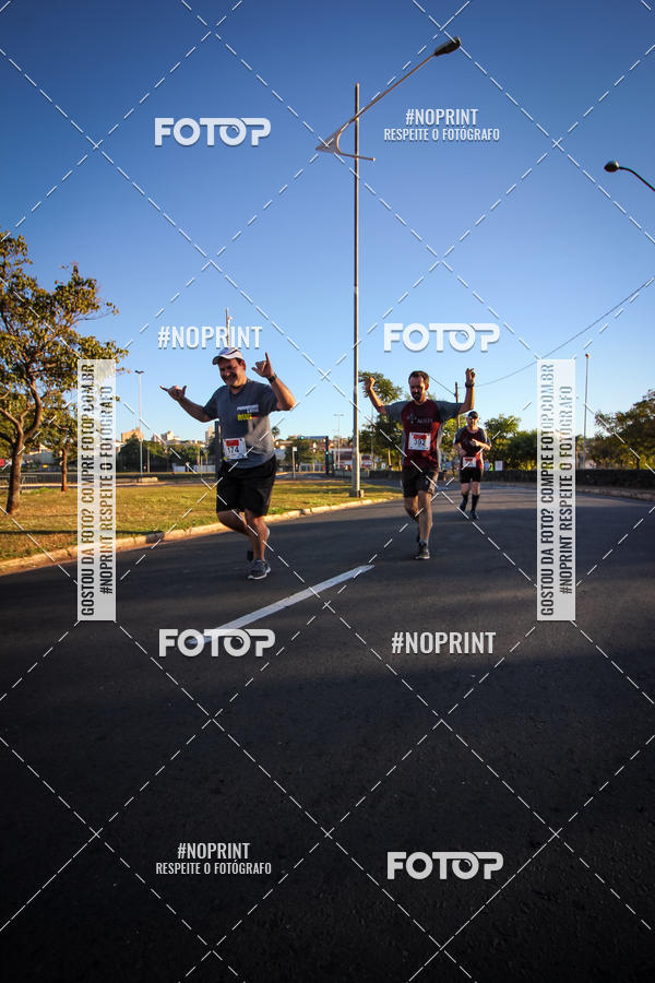 Buy your photos of the eventCorrida 8K Austa on Fotop