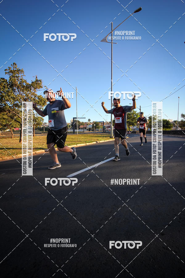 Buy your photos of the eventCorrida 8K Austa on Fotop