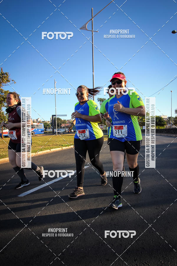 Buy your photos of the eventCorrida 8K Austa on Fotop