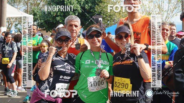 Buy your photos of the eventIV Corrida Vale Histrico  on Fotop