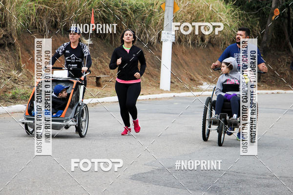 Buy your photos of the eventIV Corrida Vale Histrico  on Fotop