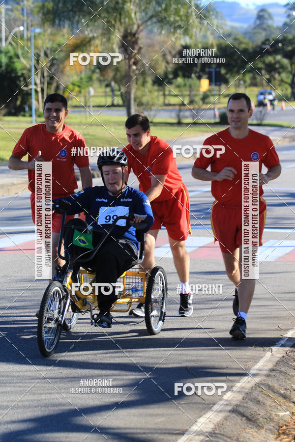 Buy your photos of the event8 Corrida da APAE - Poos de Caldas MG on Fotop