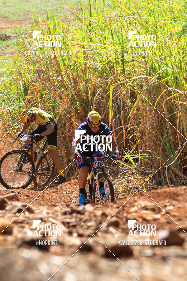 Buy your photos of the eventCROSS DUATHLON on Fotop