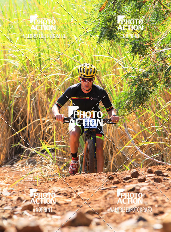 Buy your photos of the eventCROSS DUATHLON on Fotop