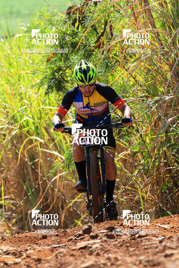 Buy your photos of the eventCROSS DUATHLON on Fotop
