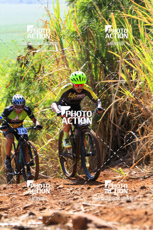 Buy your photos of the eventCROSS DUATHLON on Fotop