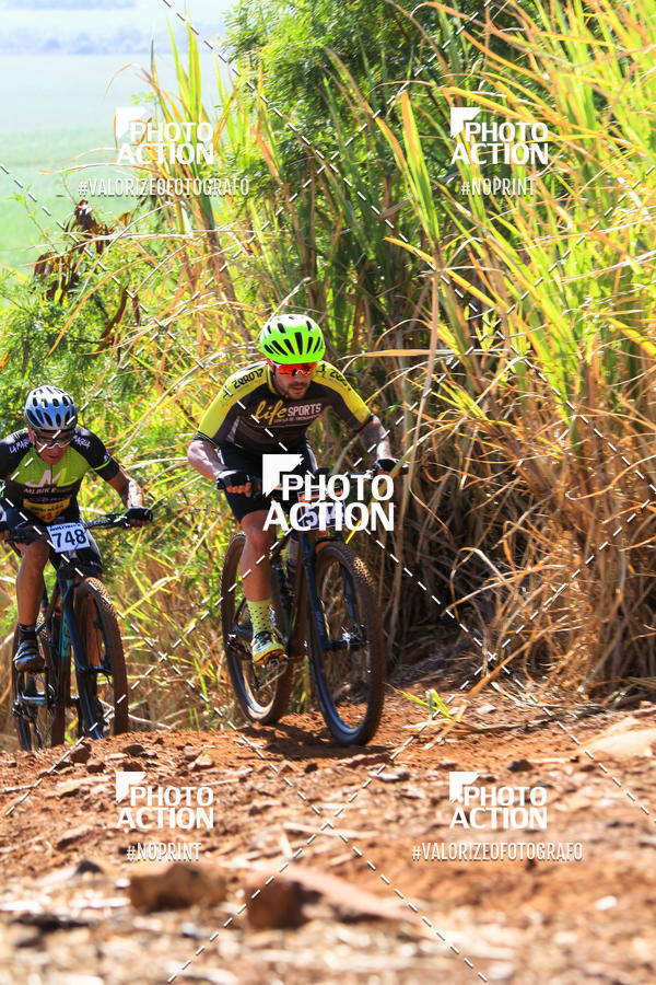 Buy your photos of the eventCROSS DUATHLON on Fotop