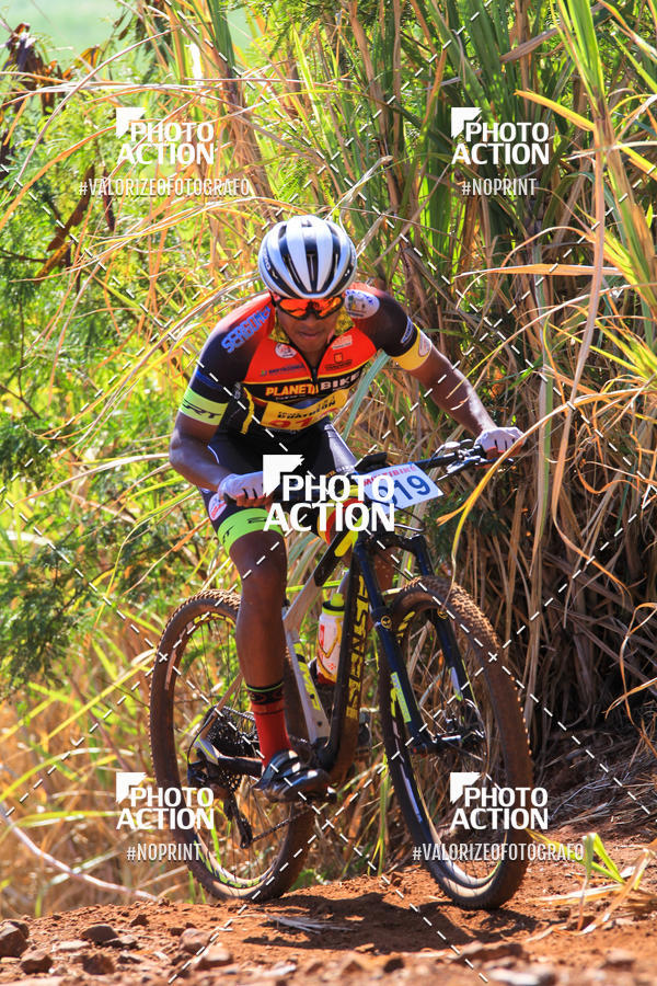 Buy your photos of the eventCROSS DUATHLON on Fotop