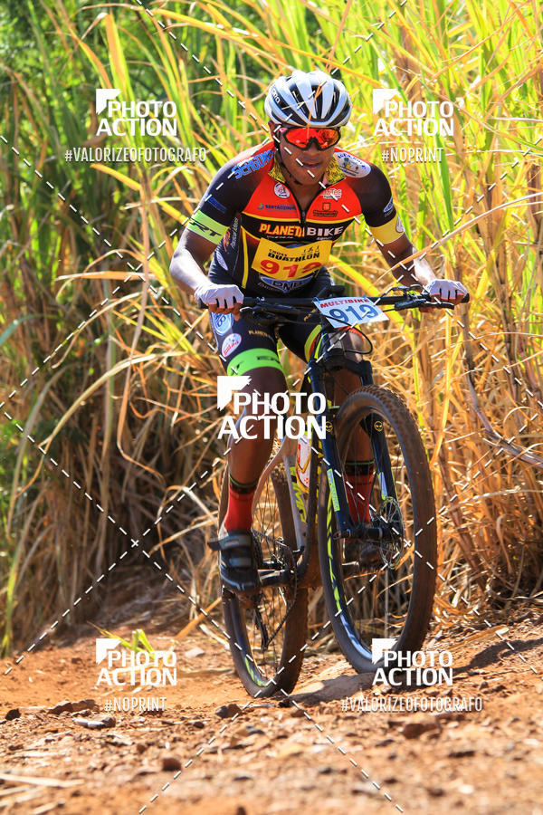 Buy your photos of the eventCROSS DUATHLON on Fotop
